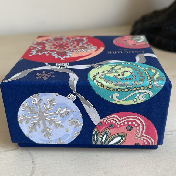 LADURÉE HOLIDAY BOX - Picture 6 of 10